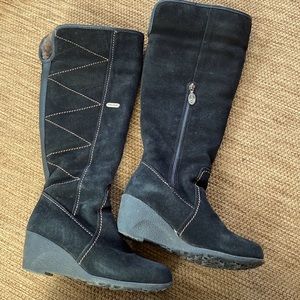 ‼️ MUST SELL ‼️ Pajar winter knee high boots- Size 6